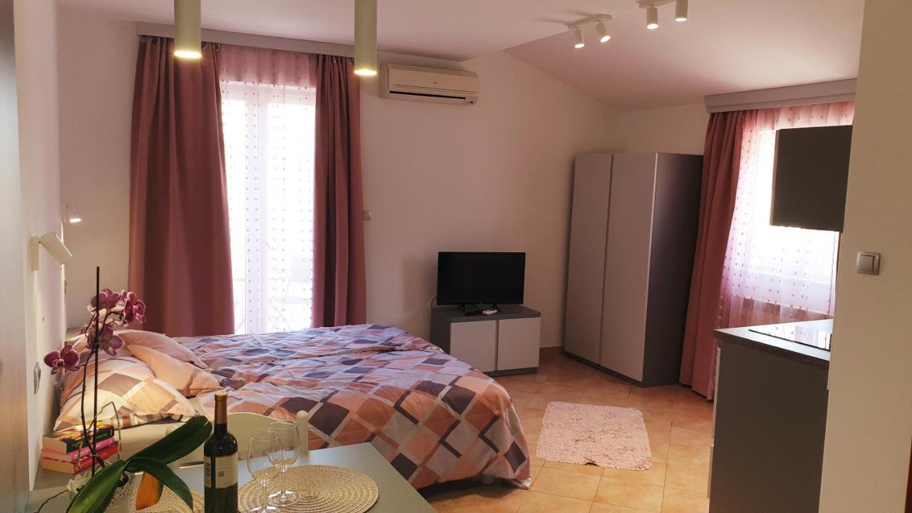 House Maric Apartment โปเรช ภายนอก รูปภาพ