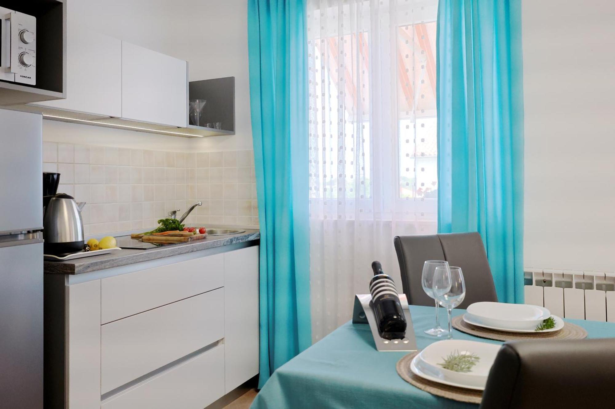 House Maric Apartment โปเรช ภายนอก รูปภาพ