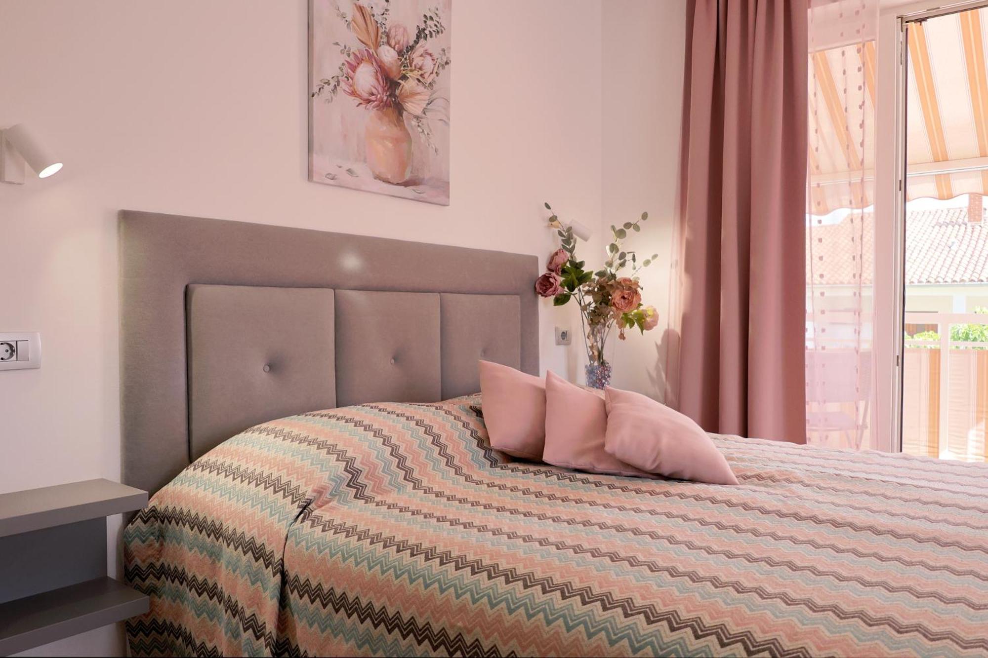 House Maric Apartment โปเรช ภายนอก รูปภาพ