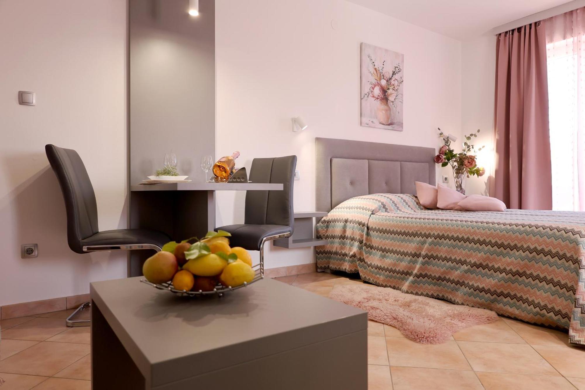 House Maric Apartment โปเรช ภายนอก รูปภาพ