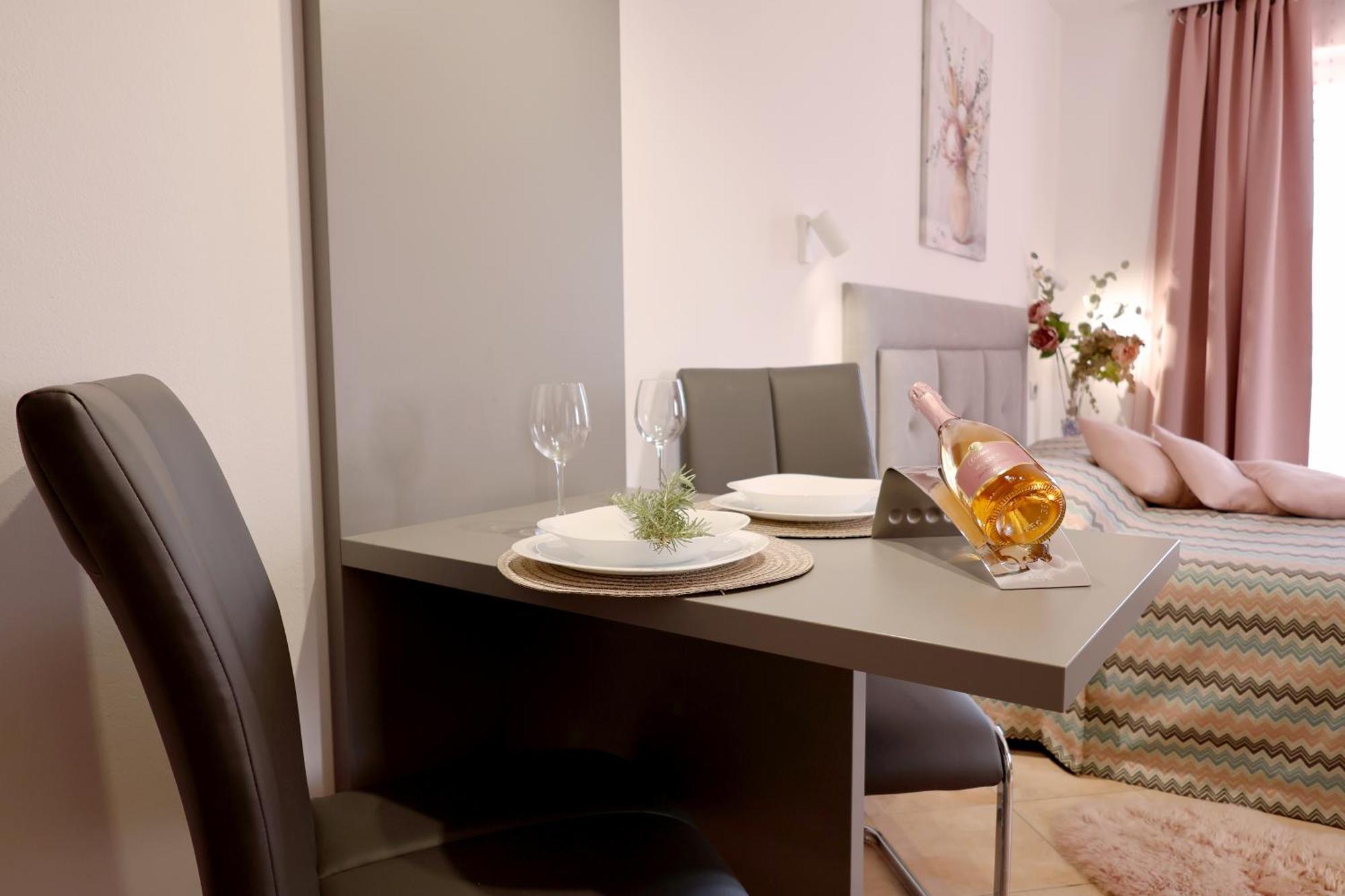 House Maric Apartment โปเรช ภายนอก รูปภาพ