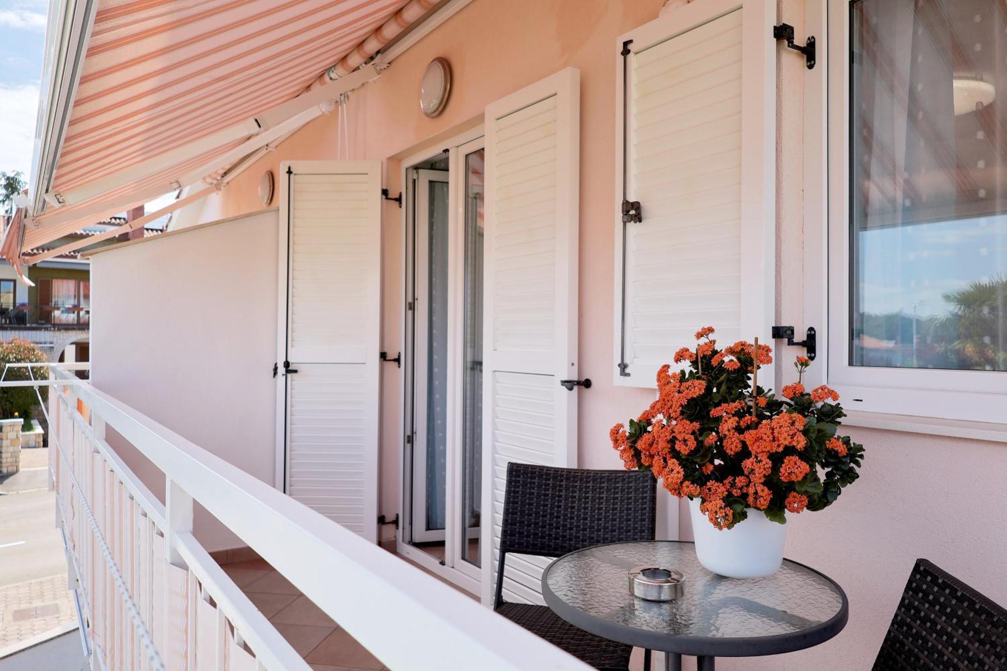 House Maric Apartment โปเรช ภายนอก รูปภาพ